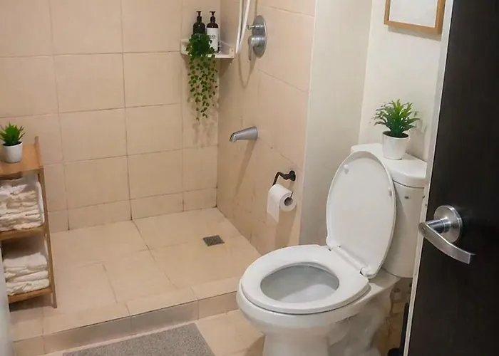 East Bay Residences Near Alabang Апартаменты Манила